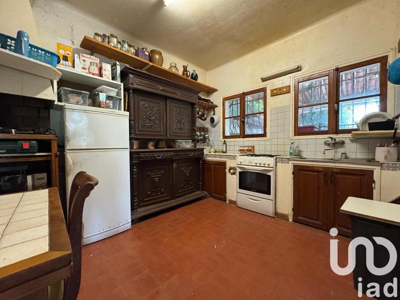 Maison - 214 m² - 9 pièces