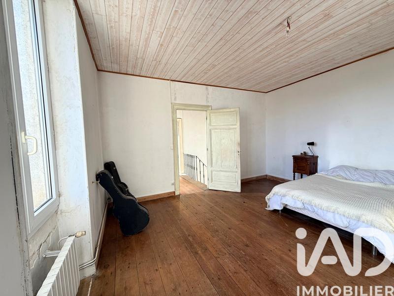 Maison - 245 m² - 7 pièces