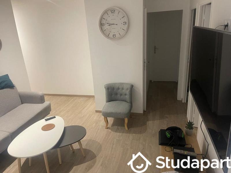 Chambre - 12 m² - 1 pièce