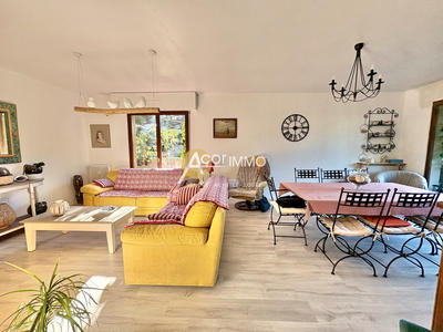 Appartement - 96 m² - 4 pièces