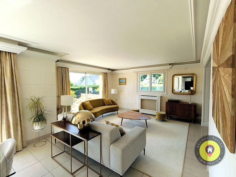 Maison - 168 m² - 6 pièces