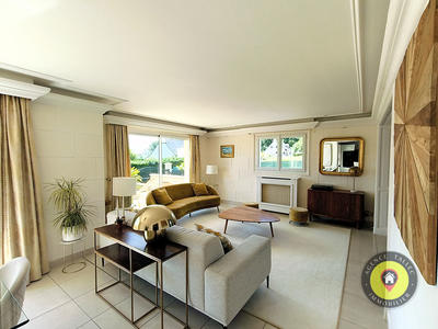 Maison - 168 m² - 6 pièces