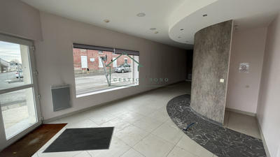 Immeuble - 90 m² - 2 pièces