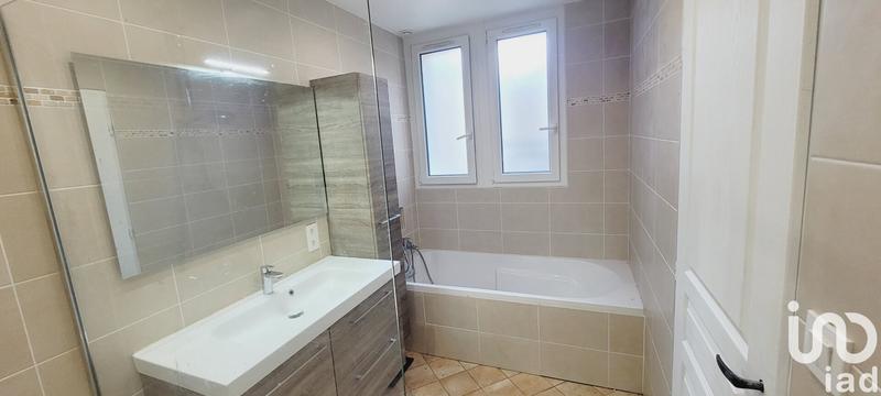 Maison - 203 m² - 7 pièces