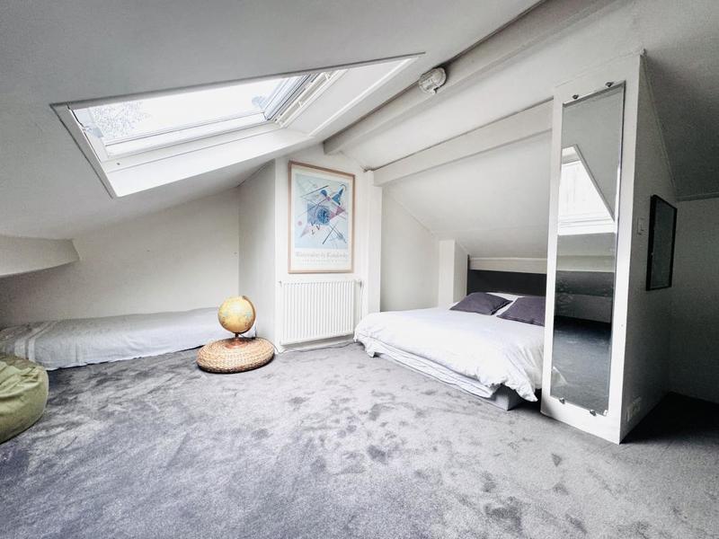 Maison - 200 m² - 6 pièces