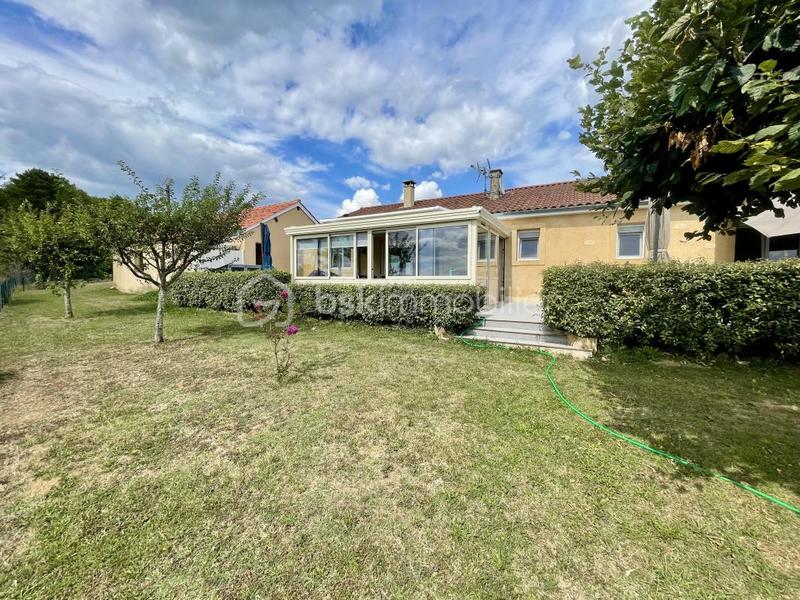 Maison traditionnelle - 122 m² - 5 pièces