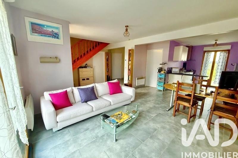 Maison - 95 m² - 6 pièces