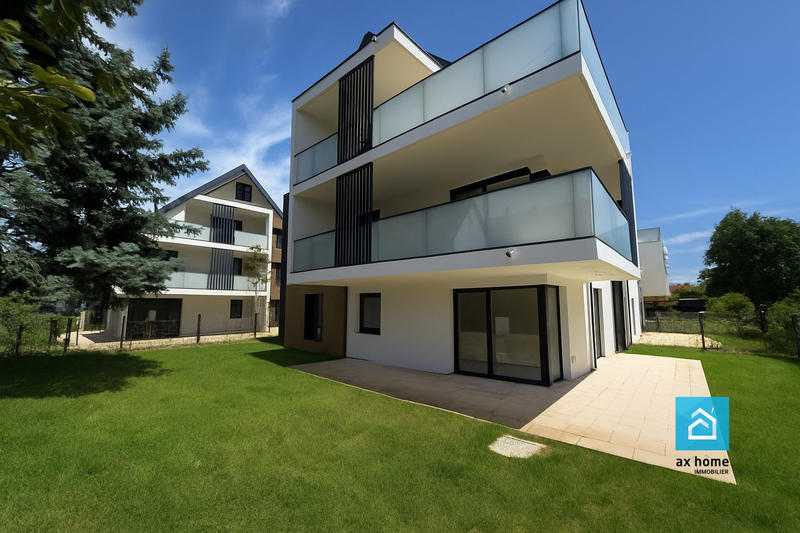 Appartement - 94 m² - 4 pièces