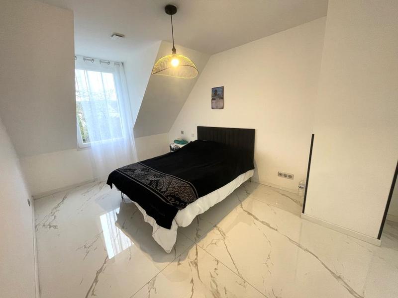 Maison ancienne - 259 m² - 8 pièces