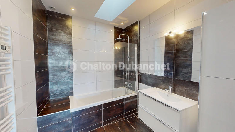 Appartement - 86 m² - 3 pièces