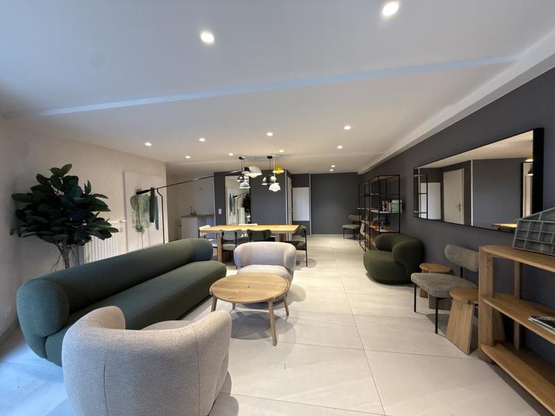 Appartement - 103 m² - 5 pièces