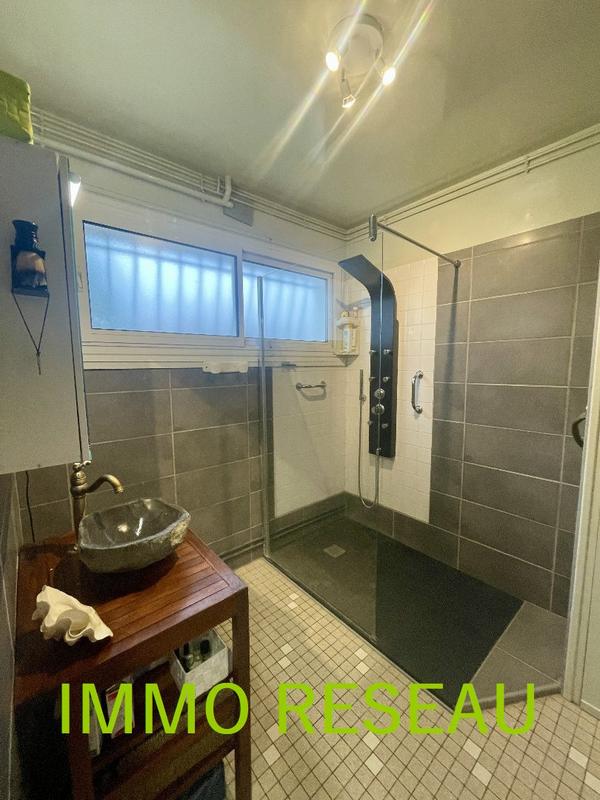 Maison - 171 m² - 6 pièces