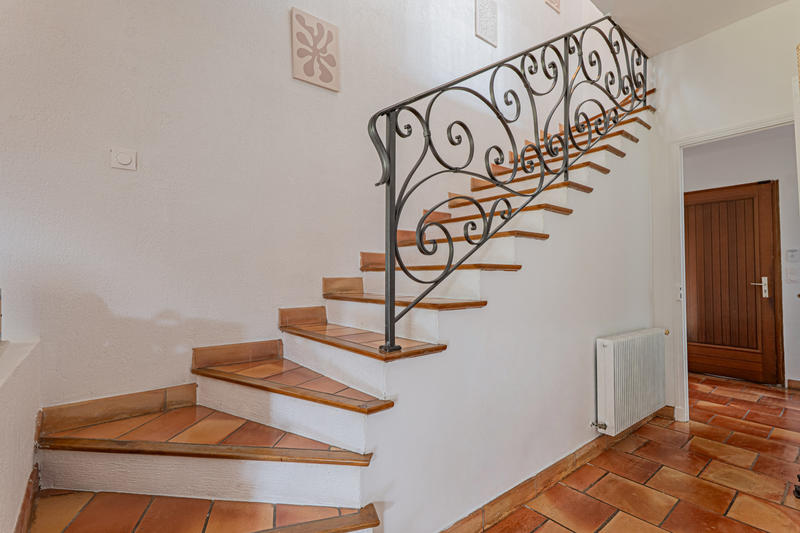 Maison - 245 m² - 7 pièces