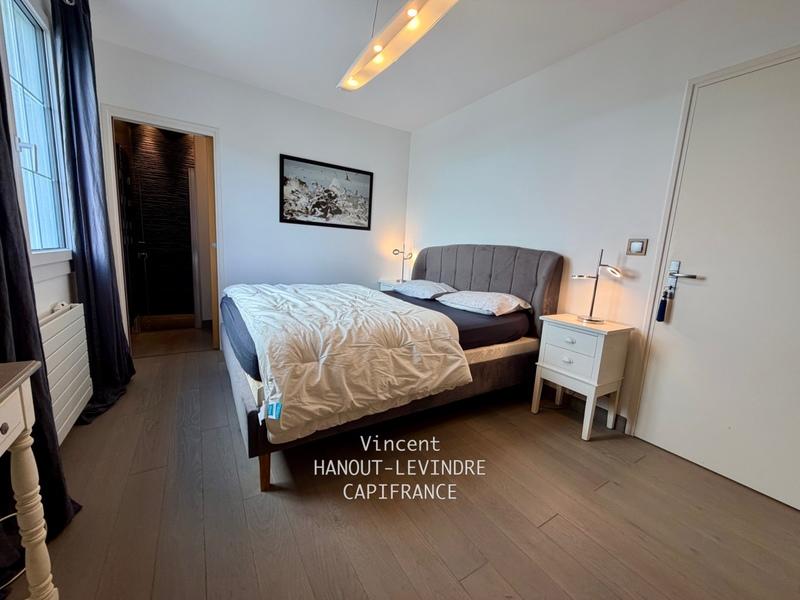 Maison - 149 m² - 8 pièces