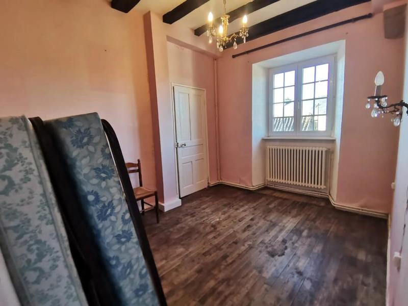 Maison - 182 m² - 10 pièces