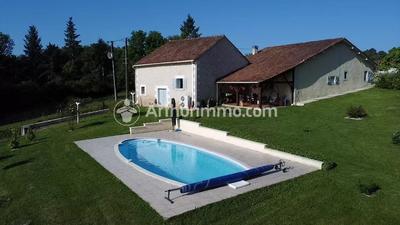 Maison - 135 m² - 5 pièces