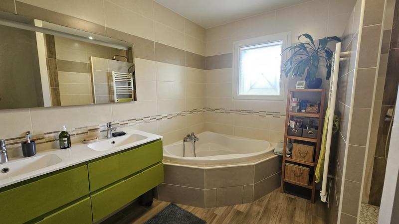 Maison - 142 m² - 5 pièces