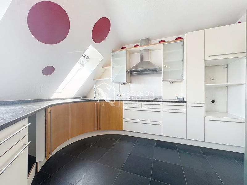 Duplex - 143 m² - 6 pièces