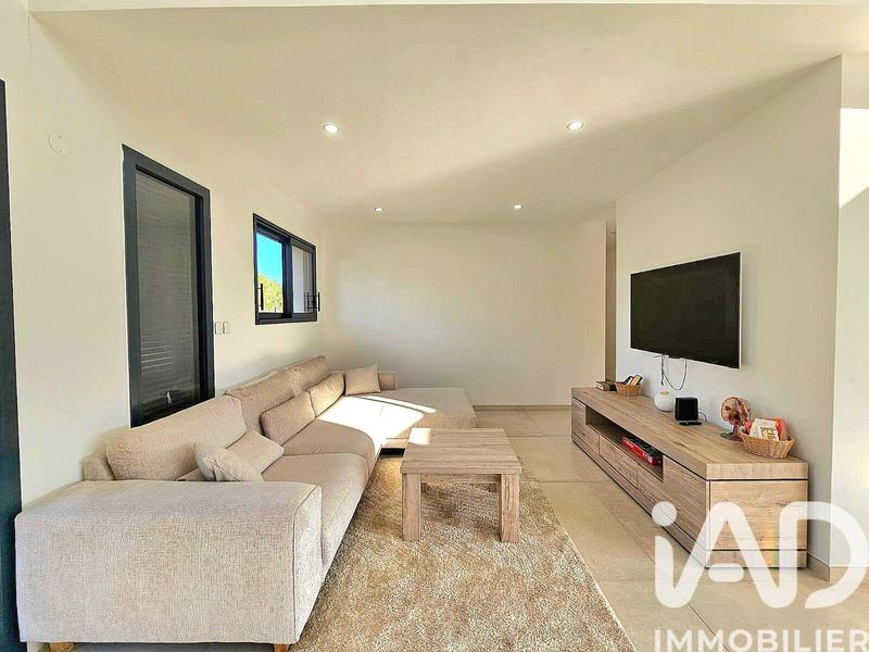 Maison - 180 m² - 5 pièces