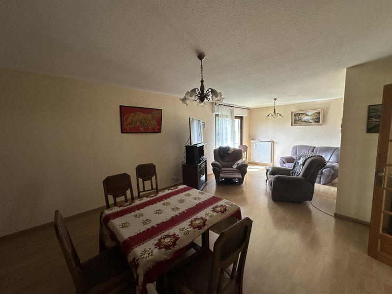 Maison - 105 m² - 5 pièces