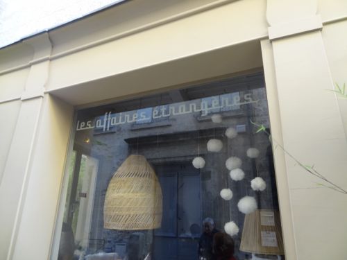 Les Affaires Etrangeres