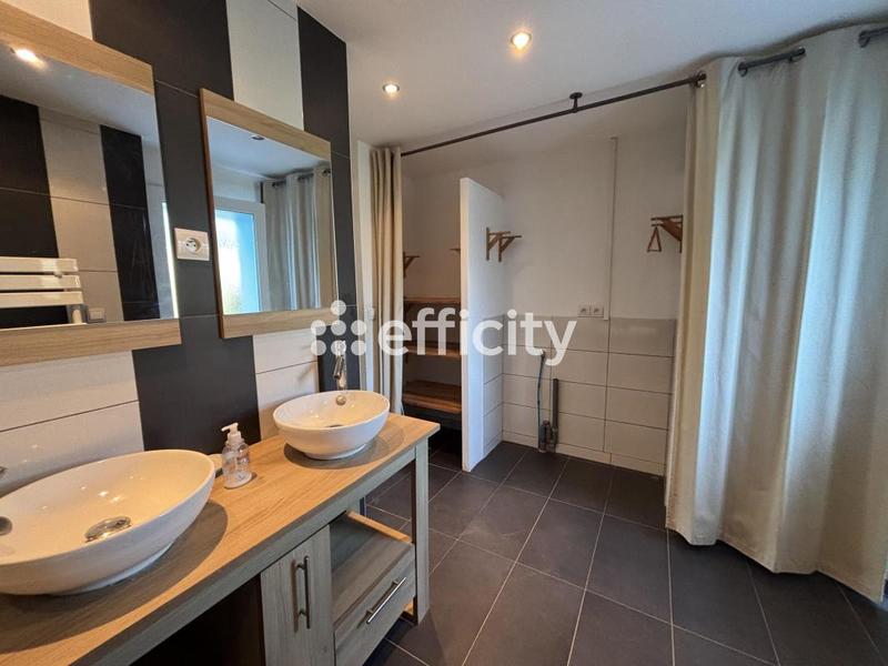 Pavillon - 148 m² - 5 pièces