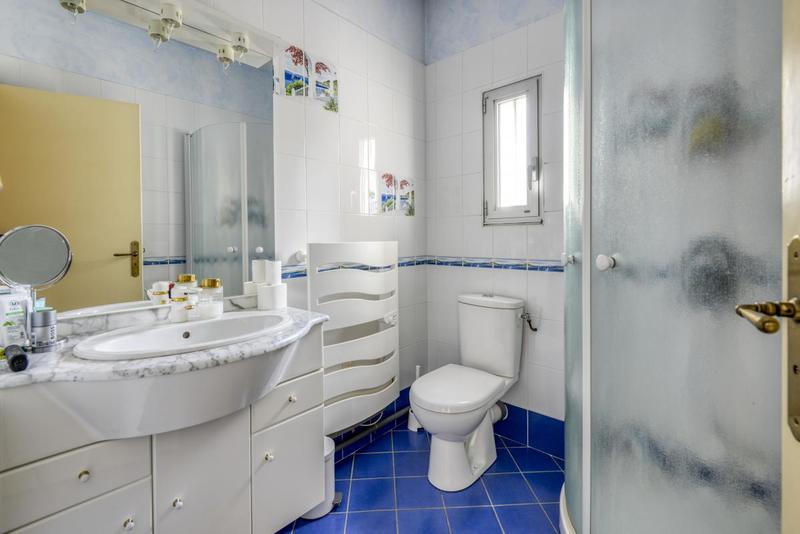 Maison - 171 m² - 7 pièces