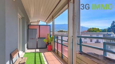 Appartement - 93 m² - 3 pièces