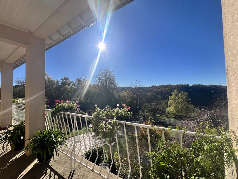 Maison - 147 m² - 9 pièces