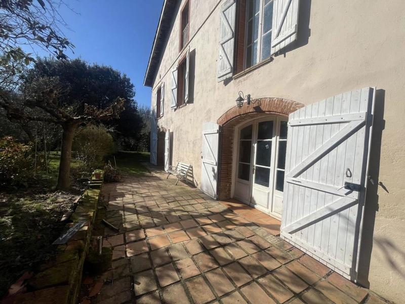 Maison - 200 m² - 5 pièces