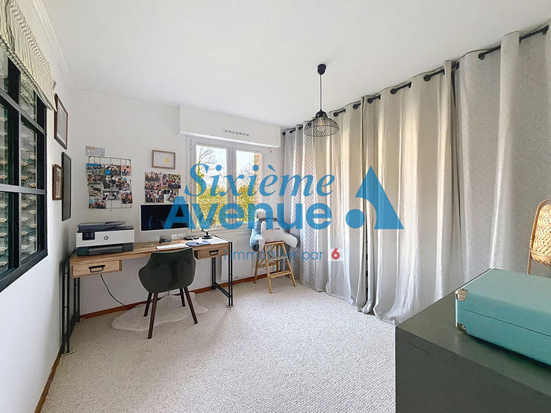 Maison - 152 m² - 6 pièces