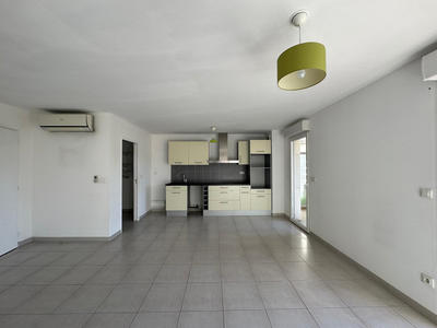 Appartement - 92 m² - 4 pièces