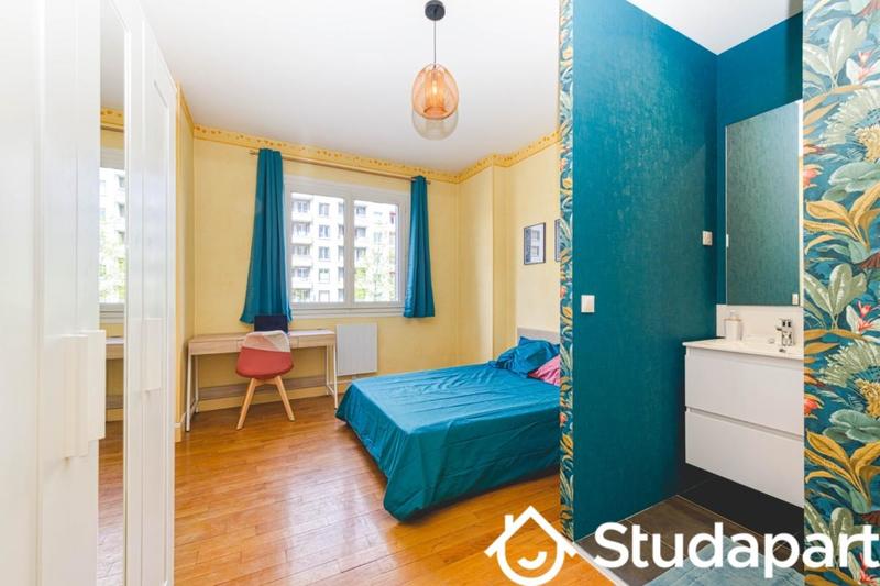 Chambre - 11 m² - 1 pièce