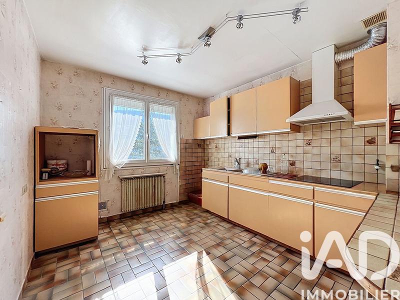 Maison - 135 m² - 8 pièces