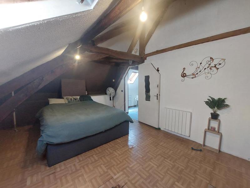 Maison - 99 m² - 5 pièces