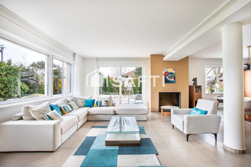 Villa - 220 m² - 7 pièces