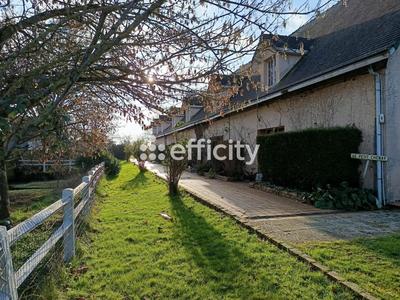 Maison - 518 m² - 12 pièces