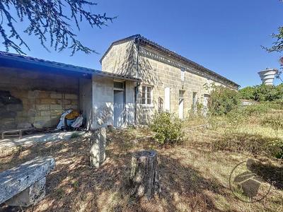 Maison - 211 m² - 6 pièces