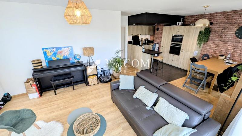 Appartement - 80 m² - 4 pièces