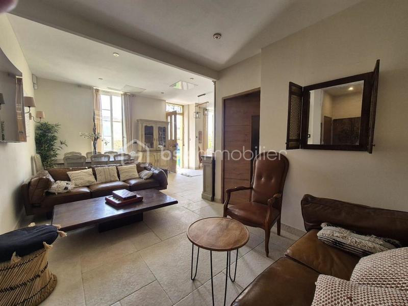 Mas - 210 m² - 8 pièces