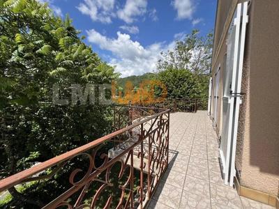 Villa - 237 m² - 8 pièces