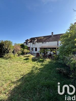 Maison - 245 m² - 12 pièces