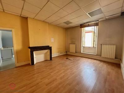 Maison - 300 m² - 15 pièces