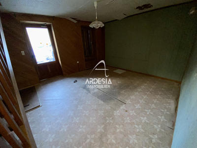 Maison - 90 m² - 6 pièces