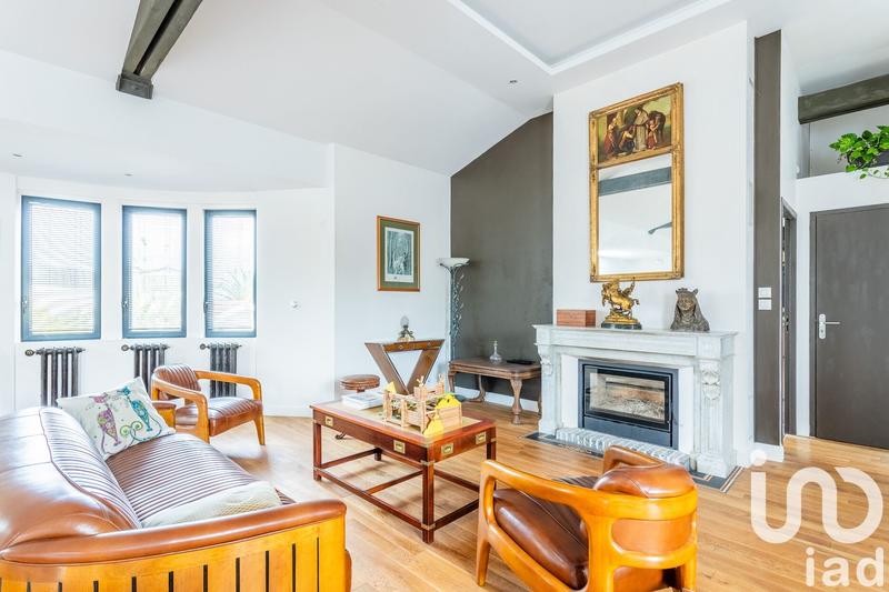 Maison de maîtres - 305 m² - 9 pièces