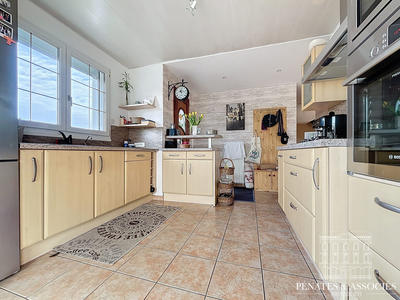 Maison - 150 m² - 6 pièces