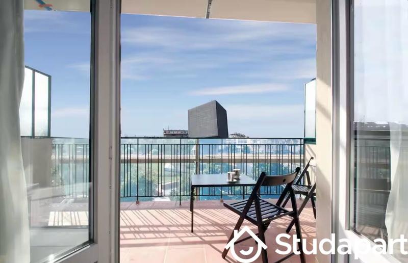 Chambre - 25 m² - 1 pièce