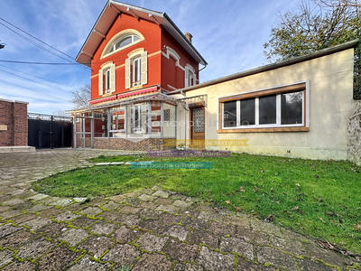 Maison - 111 m² - 6 pièces