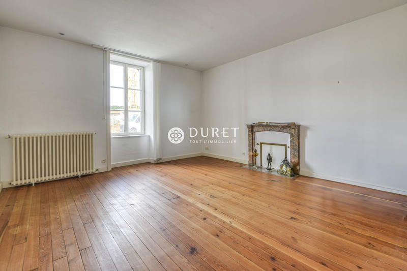 Maison - 258 m² - 14 pièces