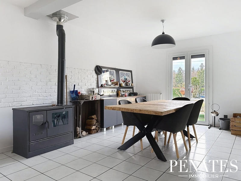 Maison - 97 m² - 5 pièces